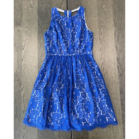 Eliza J Swept Off Your Fete Blue Sleeveless Lace Dress Womens Size 8